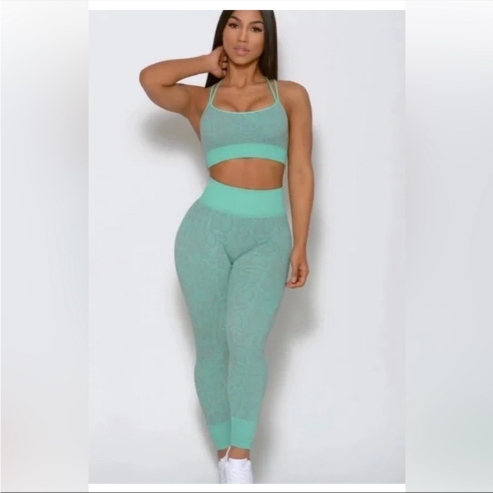 Bombshell Leggings Camo Snake seamless